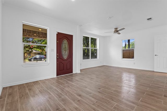 1107 S Waverly Drive, Dallas, TX 75208