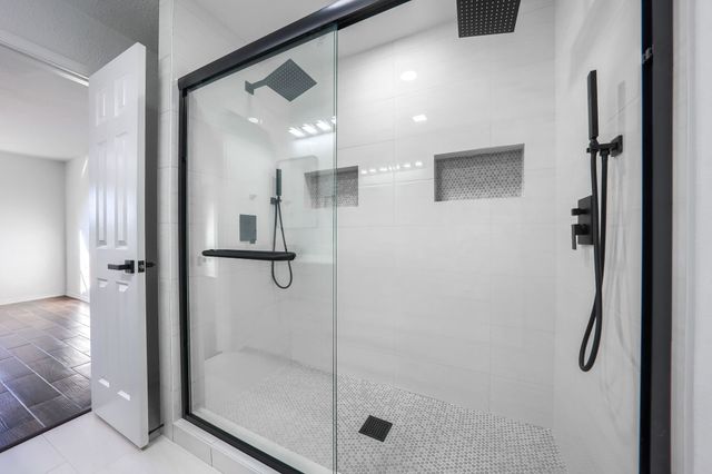 803 Park Place Boulevard, Midlothian, TX 76065