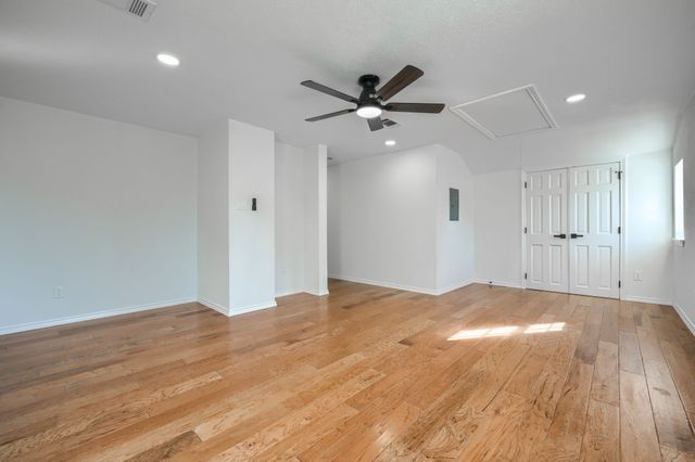 803 Park Place Boulevard, Midlothian, TX 76065