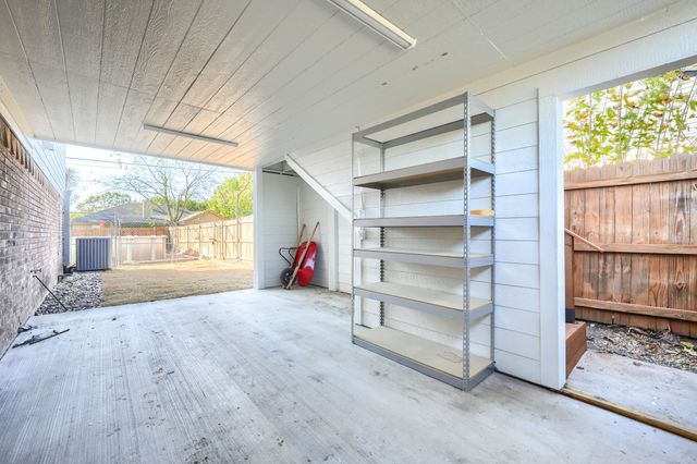 803 Park Place Boulevard, Midlothian, TX 76065