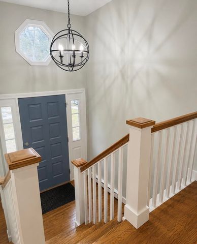12 Frost Lane, Hyannis, MA 02601