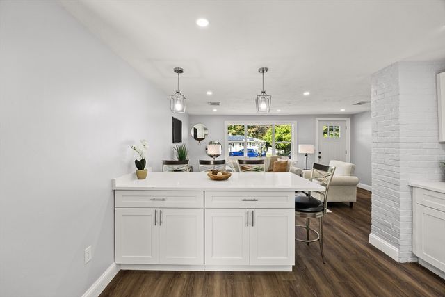 15 Clara Rd, Brockton, MA 02302