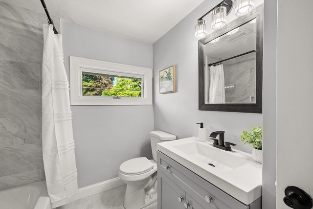 15 Clara Rd, Brockton, MA 02302