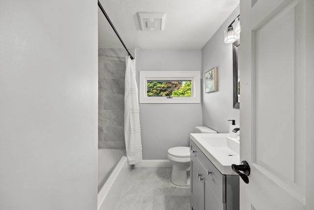 15 Clara Rd, Brockton, MA 02302