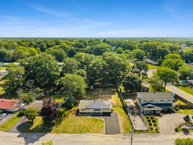 15 Clara Rd, Brockton, MA 02302