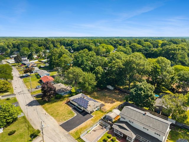 15 Clara Rd, Brockton, MA 02302