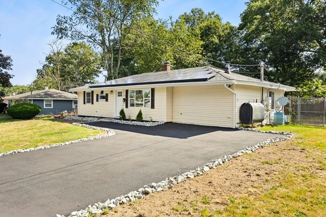15 Clara Rd, Brockton, MA 02302