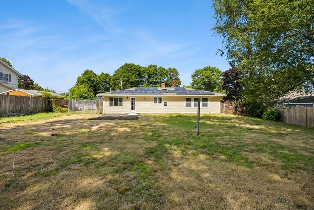 15 Clara Rd, Brockton, MA 02302