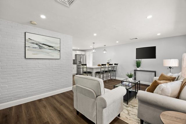 15 Clara Rd, Brockton, MA 02302