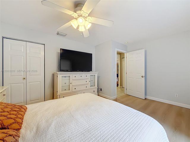 4271 NW 20th Avenue, Oakland Park, FL 33309