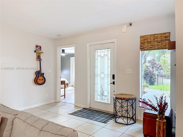 4271 NW 20th Avenue, Oakland Park, FL 33309