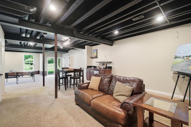 5817 Edgebrook Drive, Galena, OH 43021