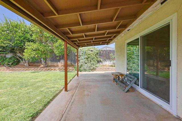 1127 Paula Way, Escondido, CA 92027