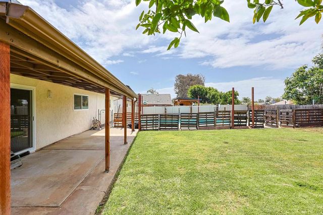 1127 Paula Way, Escondido, CA 92027