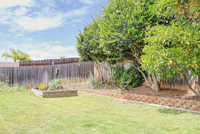 1127 Paula Way, Escondido, CA 92027