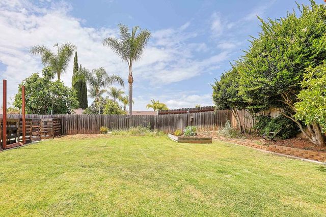 1127 Paula Way, Escondido, CA 92027