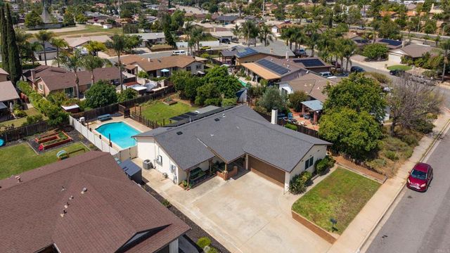 1127 Paula Way, Escondido, CA 92027