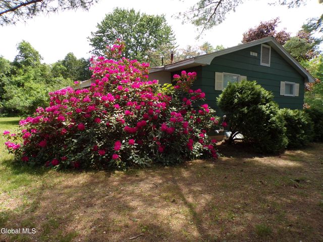 28 Buena Vista Avenue, Queensbury, NY 12804