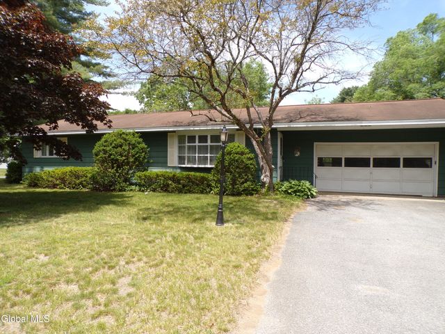 28 Buena Vista Avenue, Queensbury, NY 12804