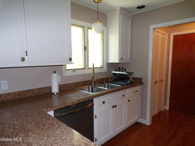 28 Buena Vista Avenue, Queensbury, NY 12804