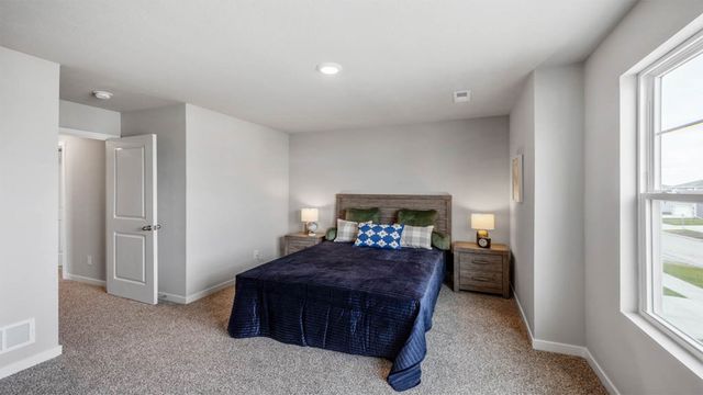 2698 SE Creekhill Way, West Des Moines, IA 50265