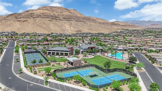 6677 Regency Stone Way, Las Vegas, NV 89148