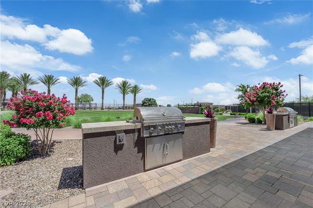 6677 Regency Stone Way, Las Vegas, NV 89148