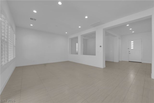 6677 Regency Stone Way, Las Vegas, NV 89148