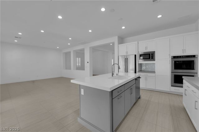6677 Regency Stone Way, Las Vegas, NV 89148