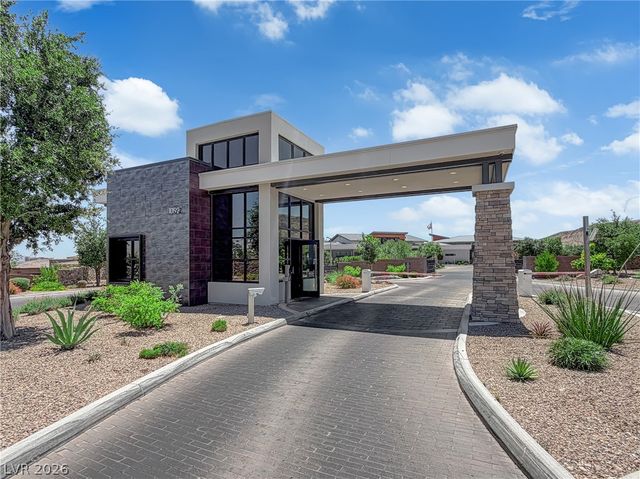 6677 Regency Stone Way, Las Vegas, NV 89148
