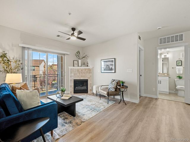 725 Elmhurst Drive 208, Highlands Ranch, CO 80129