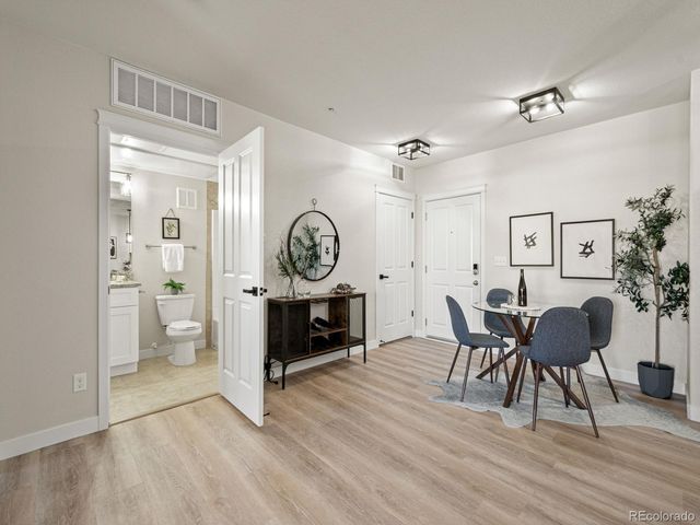 725 Elmhurst Drive 208, Highlands Ranch, CO 80129