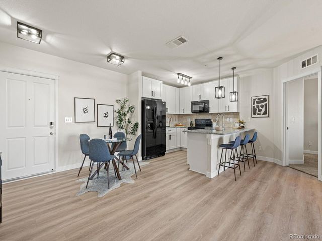 725 Elmhurst Drive 208, Highlands Ranch, CO 80129