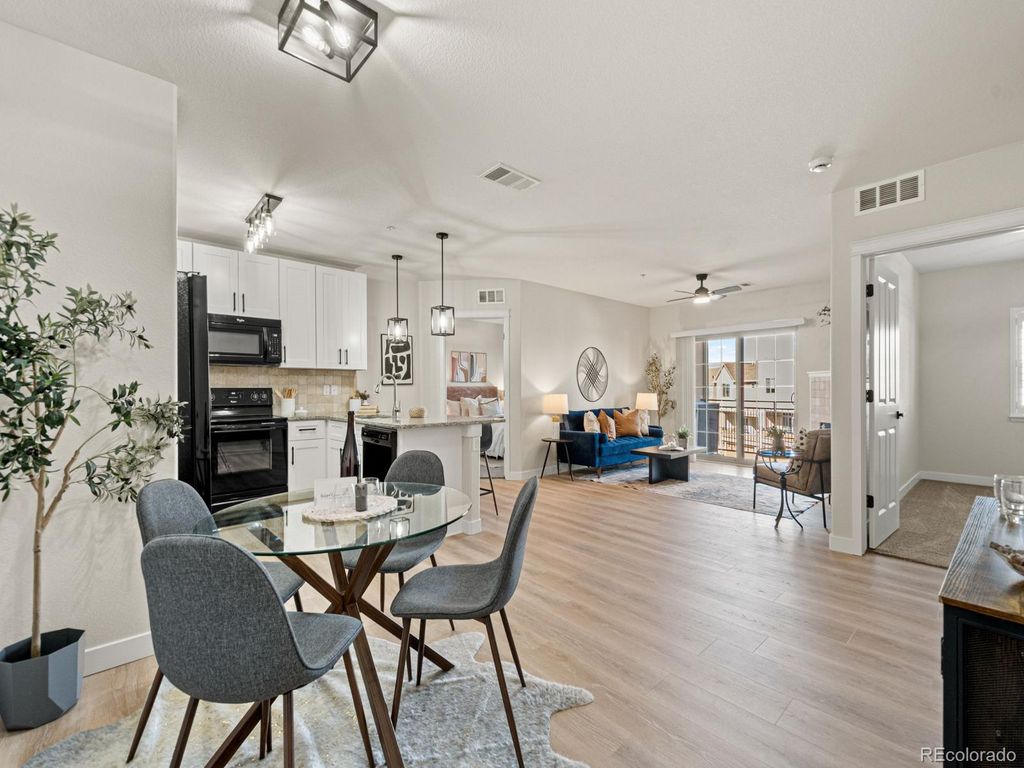 725 Elmhurst Drive 208, Highlands Ranch, CO 80129
