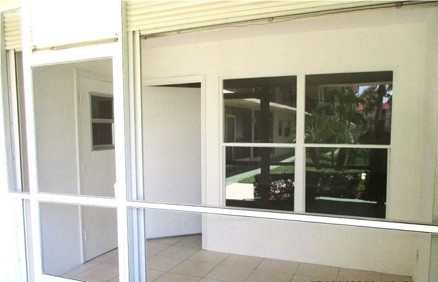 804 SE 7th Street 101, Deerfield Beach, FL 33441