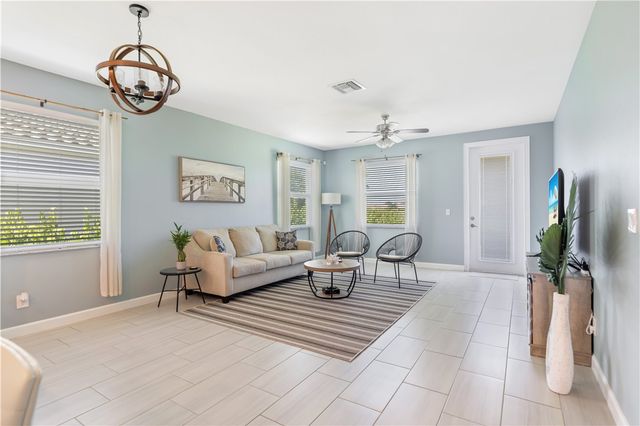 1786 Berkshire Circle SW, Vero Beach, FL 32968