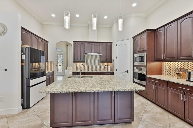 7121 HATPIN LOOP, Wesley Chapel, FL 33545