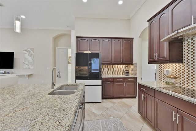 7121 HATPIN LOOP, Wesley Chapel, FL 33545