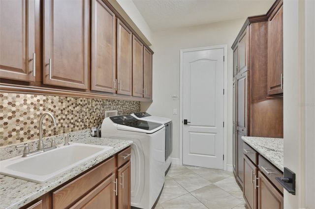 7121 HATPIN LOOP, Wesley Chapel, FL 33545