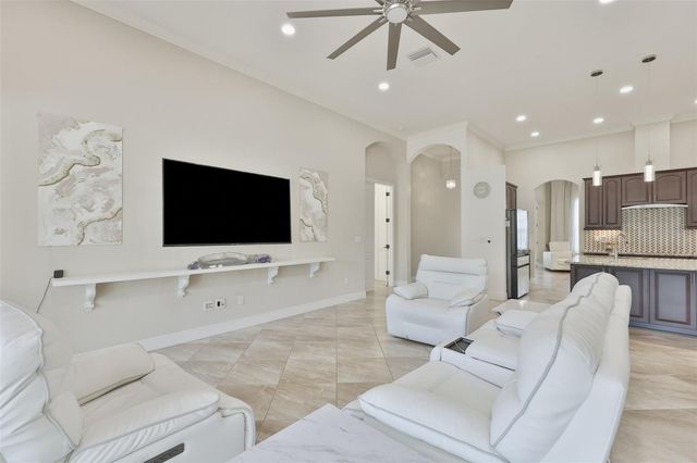 7121 HATPIN LOOP, Wesley Chapel, FL 33545