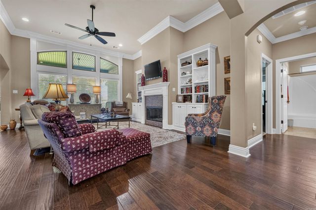 3233 Falling Water Rd, Sherwood, AR 72120