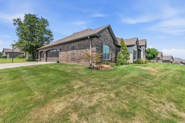 3233 Falling Water Rd, Sherwood, AR 72120