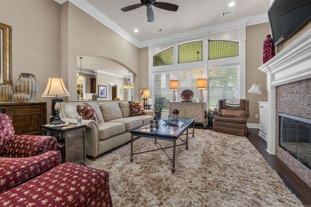 3233 Falling Water Rd, Sherwood, AR 72120