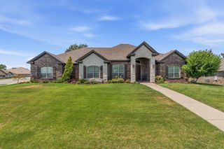 3233 Falling Water Rd, Sherwood, AR 72120