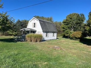 2081 Antigua Road SW, Carrollton, OH 44615