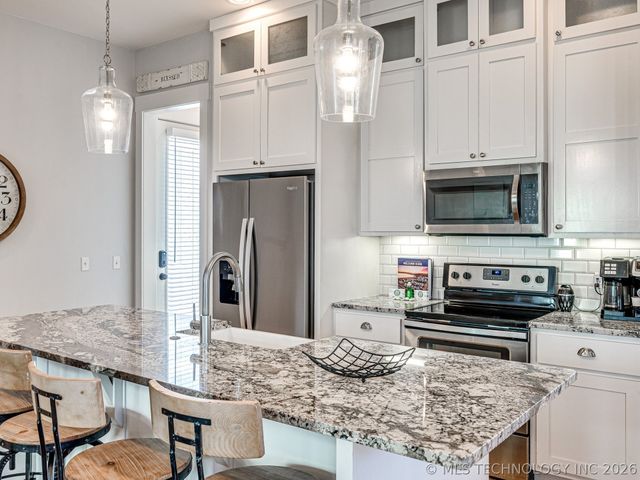 20 Redbud Street B, Carlton Landing, OK 74432