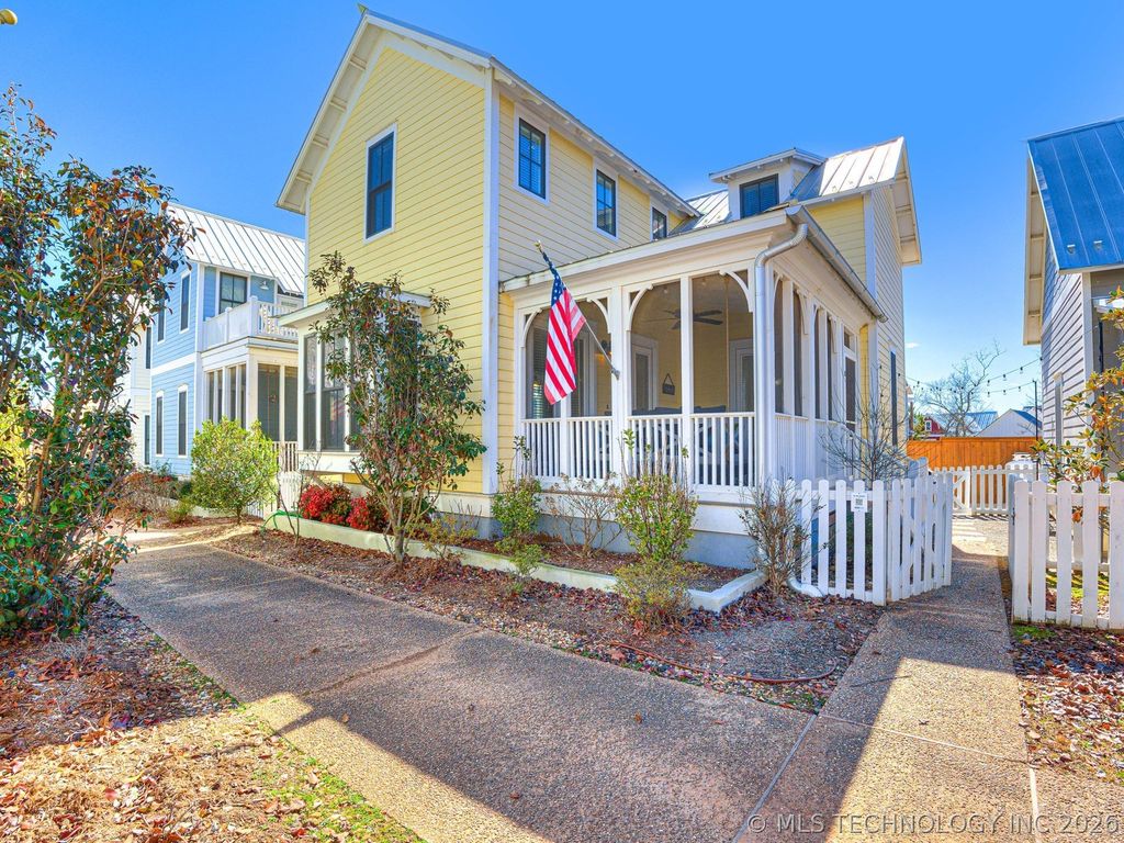 20 Redbud Street B, Carlton Landing, OK 74432