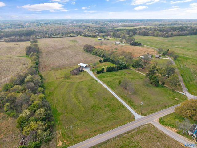 2102 Lindsay Lane S, Athens, AL 35613