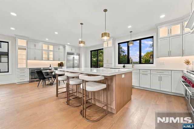 785 Summit Avenue, River Edge, NJ 07661