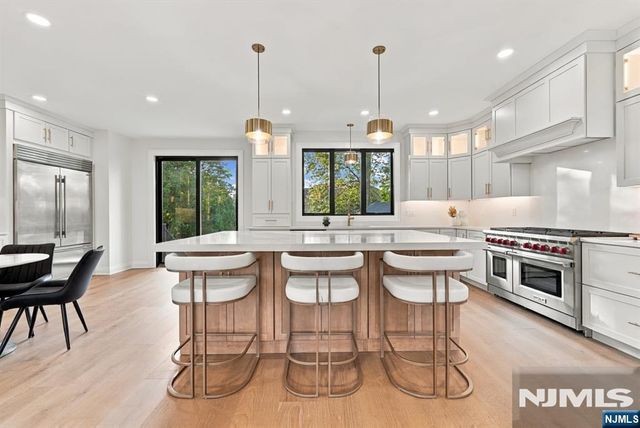 785 Summit Avenue, River Edge, NJ 07661